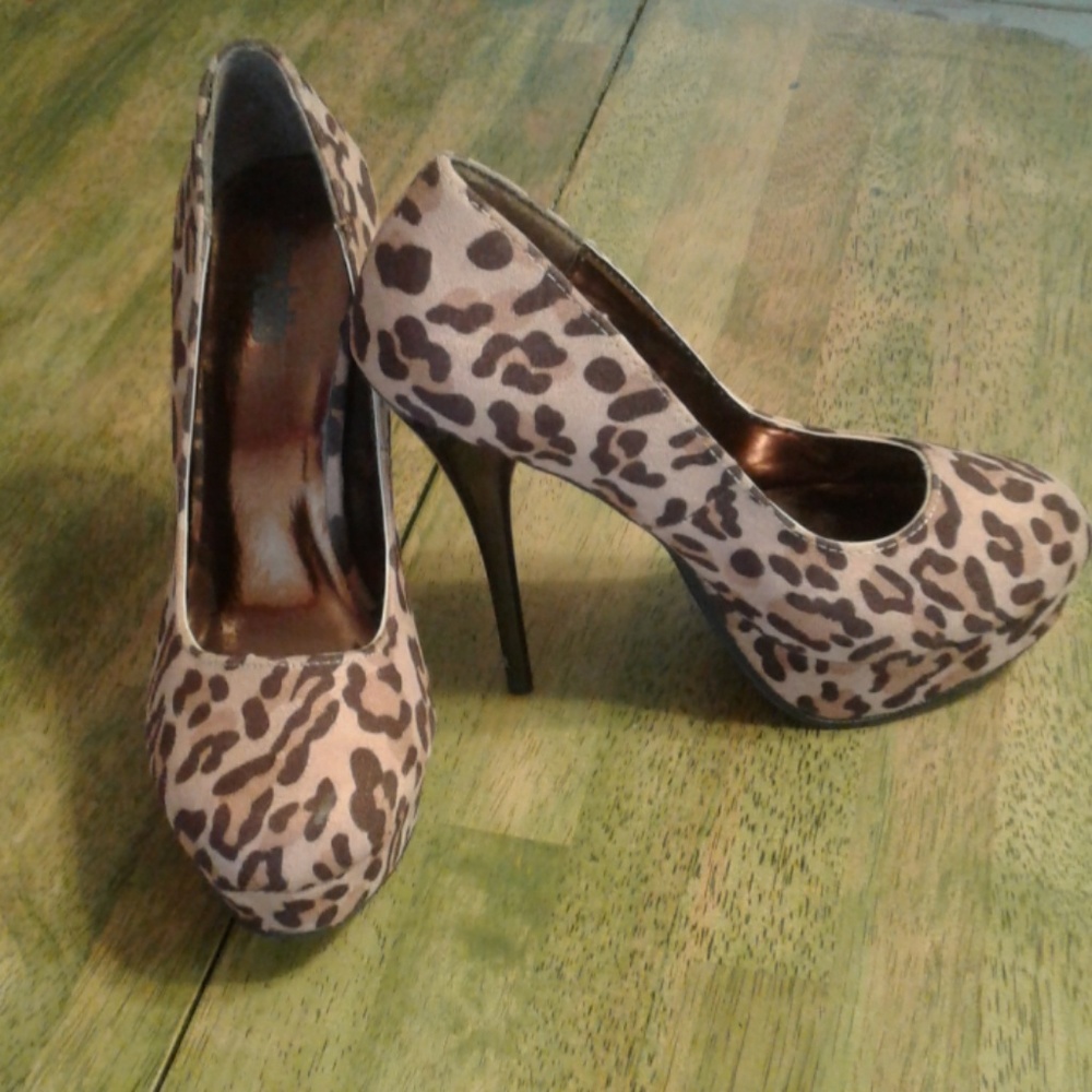 Charlotte Russe Leapord Platform Stilettos 7 1/2